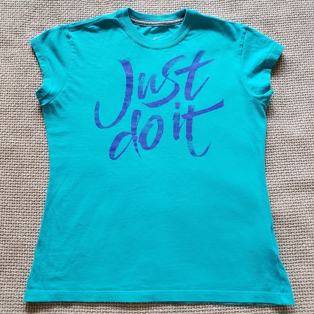 Nike Tee Big Kids - Girls - L (10 - 12)
